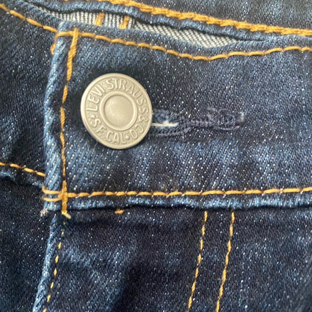 Levi’s 511 - Picture 4 of 9